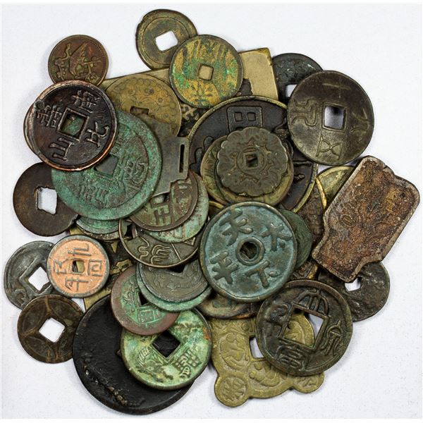 CHINA: LOT of 42 charms