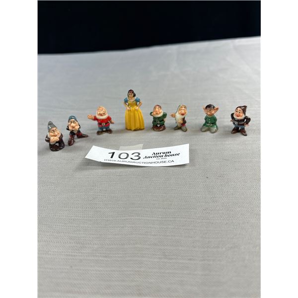 Complete Set of Vintage 1960's Snow White and 7 Dwarfs Louis Marx Disneykins/Tinykins