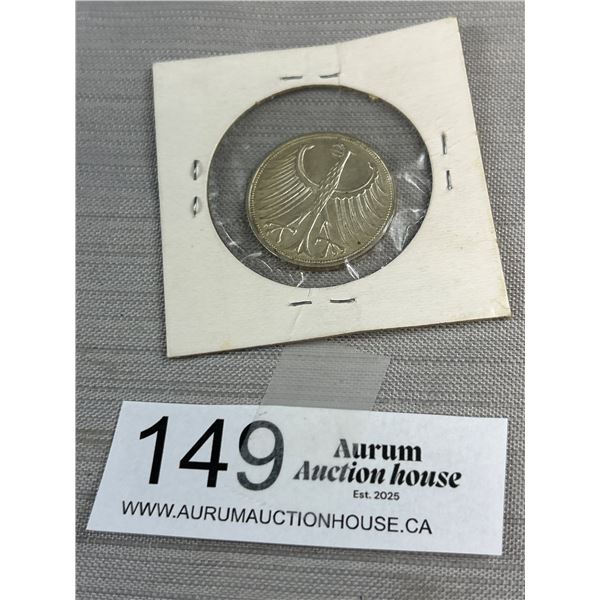 1971 West German 5 Deutsche Mark Silver Coin in Holder Coin Weighs 11.2 Grams