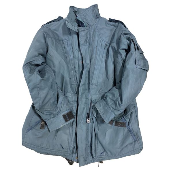 1x Blue Canadian Armed Forces Gore-Tex IECS Size Med Used in Good Condition May show signs of wear f