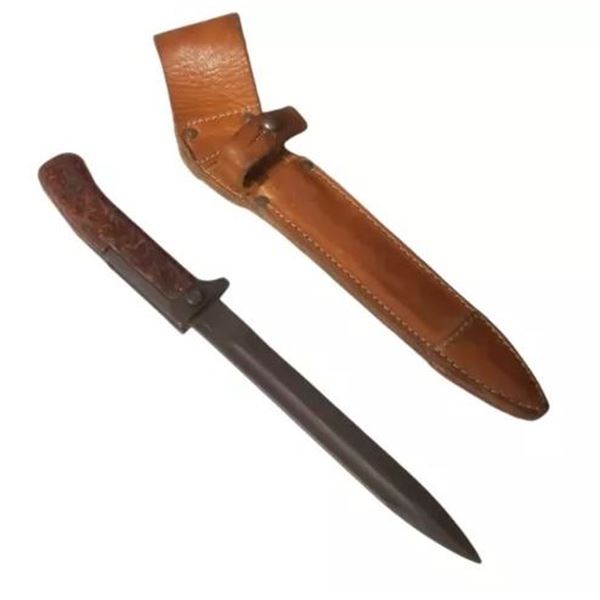1x VZ 58 Bayonet with Scabbard