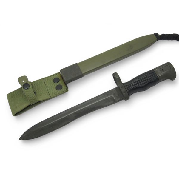 1x Vintage Spanish M1964 bayonet for the CETME C (New Condition)