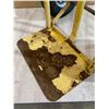 Image 2 : Yellow Metal Dolly
