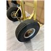 Image 6 : Yellow Metal Dolly