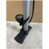 Image 6 : CCM Floor Bike Pump W/ Gage