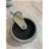 Image 4 : Lot of 4 Heavy Duty Casters 4in