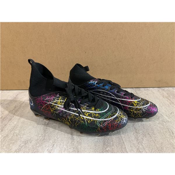 Youth Boys Cleats Size 8