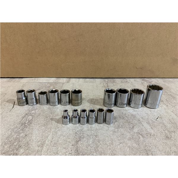 Lot of 16 Metric Sockets - 15 Craftsman 4mm - 19mm / 1 Gray 20mm