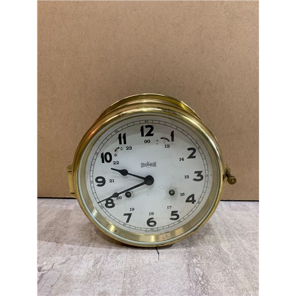 Stock Burger Brass  Ships Clock