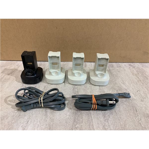 Lot of 4 Xbox 360 Rechargeable Battery Charging Docks w/ 2 Power Cables