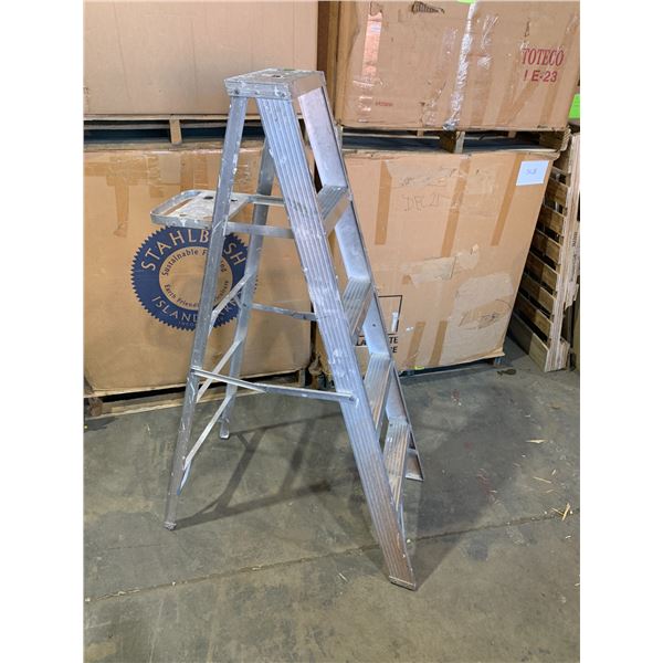 4 Step Aluminum Ladder