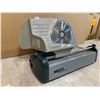 Image 2 : Nesco Professional Meat Slicer