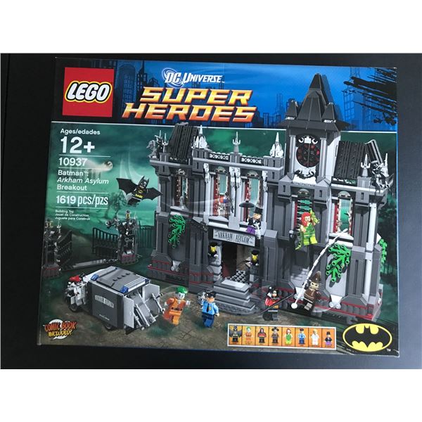 LEGO MARVEL SUPER HEROES #10937 BATMAN ARKUM ASYLUM BREAKOUT SEALED IN ORIGINAL PACKAGING