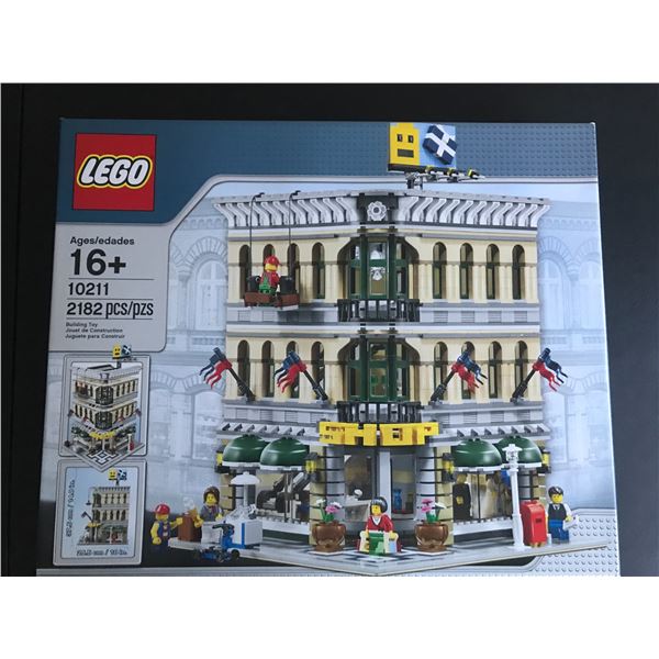LEGO CREATOR #10211 GRAND EMPORIUM SEALED IN ORIGINAL PACKAGING