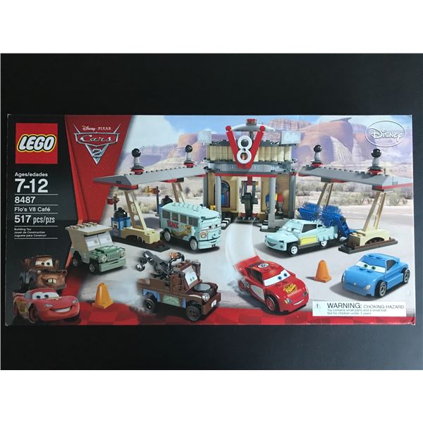 LEGO CARS 2 #8487 FLO'S V8 CAFE SEALED IN ORIGINAL PACKAGING
