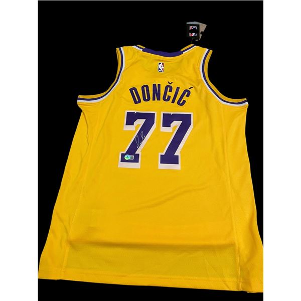 LUKA DONCIC SIGNED LOS ANGELES LAKERS JERSEY - BECKETT COA