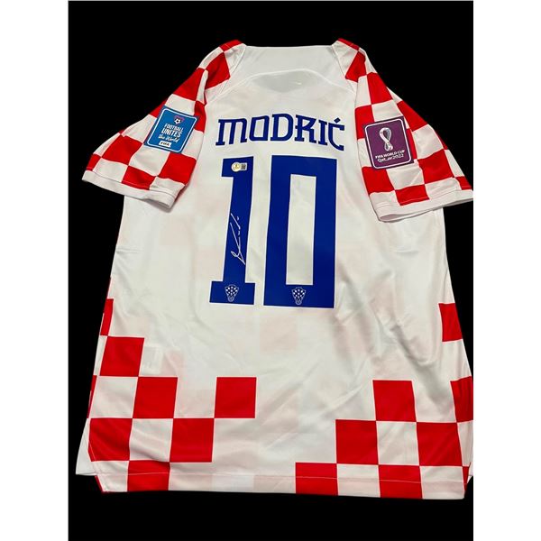 LUKA MODRIC SIGNED CROATIA SOCCER JERSEY - BECKETT COA