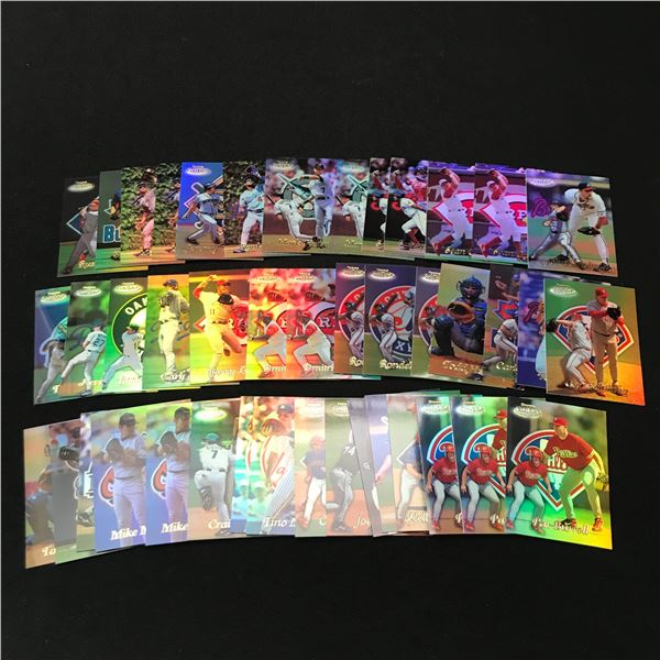 LOT OF LOOSE BASEBALL TRADING CARDS