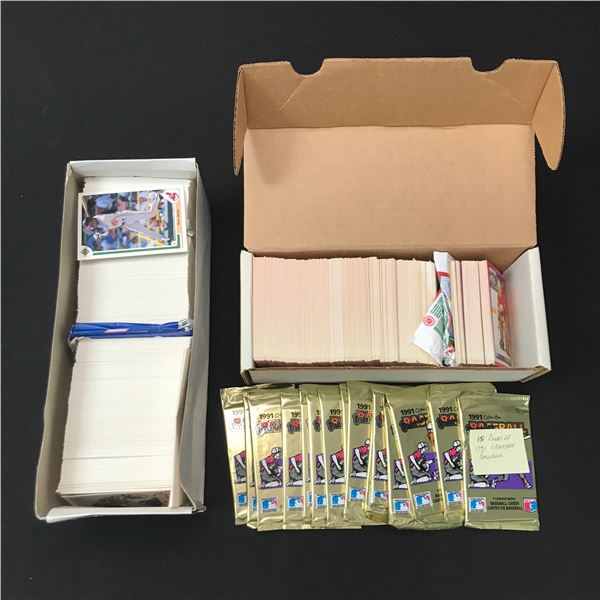 2 BOXES OF BASEBALL TRADING CARDS