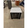 Image 1 : Stone Table