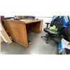 Image 6 : LARGE GROUP OF OFFICE FURNITURE - DESKS, FILING CABINETS, OFFICE CHAIRS RECEPTION COUNTER,