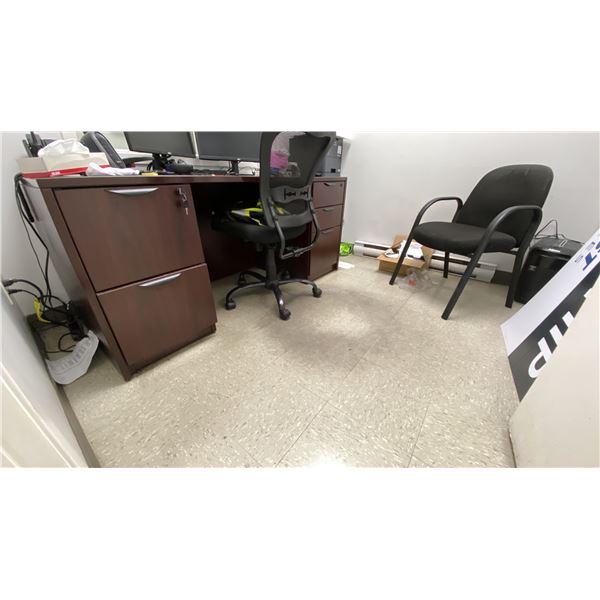 CONTENTS OF 2 SMALL OFFICES - DESKS, FILING CABINETS AND OFFICE CHAIRS
