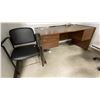 Image 4 : CONTENTS OF 2 SMALL OFFICES - DESKS, FILING CABINETS AND OFFICE CHAIRS