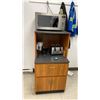 Image 2 : LUNCH ROOM ITEMS - ROUND TABLES & CHAIRS, MICROWAVE STAND, MICROWAVE, TOASTER AND