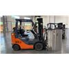 Image 4 : 2014 TOYOTA 8FGCU25 SIT DOWN COUNTERBALANCE, PROPANE, 10 CLAMP FORKLIFT, SERIAL #45158,