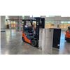 Image 3 : 2013 TOYOTA 8FGCU25 SIT DOWN COUNTERBALANCE, PROPANE, 10 CLAMP FORKLIFT, SERIAL #39755,