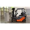 Image 2 : TOYOTA 8FGCU25 SIT DOWN COUNTERBALANCE, PROPANE, 10 CLAMP FORKLIFT, SERIAL #18501,