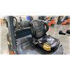 Image 6 : 2013 TOYOTA 8FGCU25 SIT DOWN COUNTERBALANCE PROPANE, 10 CLAMP FORKLIFT, SERIAL #18503,