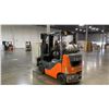 Image 3 : 2006 TOYOTA 8FGCU25 SIT DOWN COUNTERBALANCE, PROPANE, 10 CLAMP FORKLIFT, SERIAL #92848