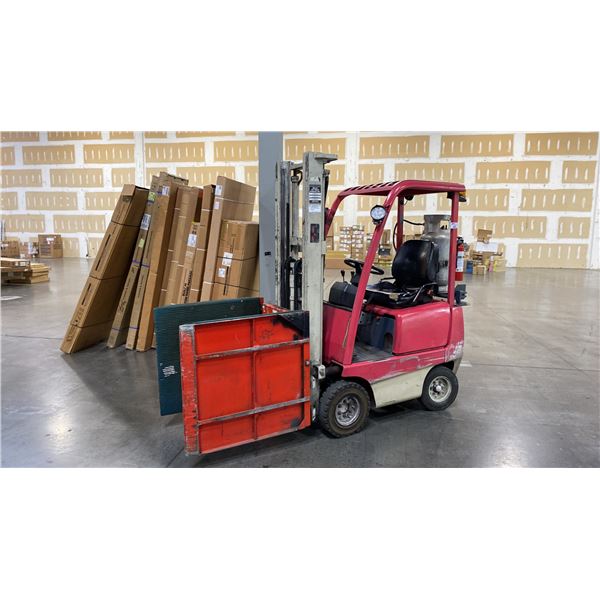 TOYOTA MODEL 40-3FG9, PROPANE, 10 CLAMP FORKLIFT - 2 STAGE BOOM, SERIAL #?