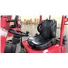 Image 7 : 2000 TOYOTA 8FGCU25 SIT DOWN COUNTERBALANCE, PROPANE, 10 CLAMP FORKLIFT, SERIAL #50999