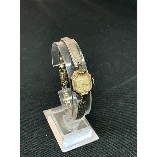 Vintage Bulova Ladies Mechanical Watch 14k White Gold Case, ticks