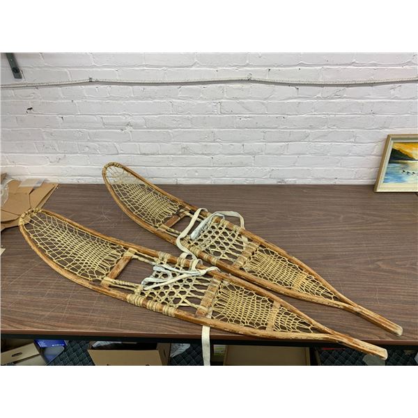 Vintage US CA LUND Snow Shoes 48" x 9"