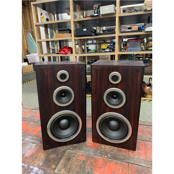 Made in Malaysia Speakers (need tweeter & cover panels)