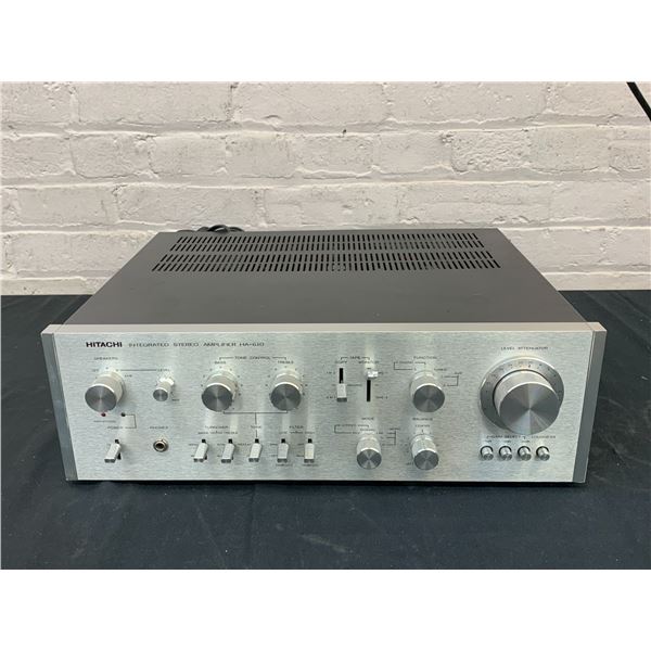 Hitachi Integrated Stereo Amplifier HA-610 works