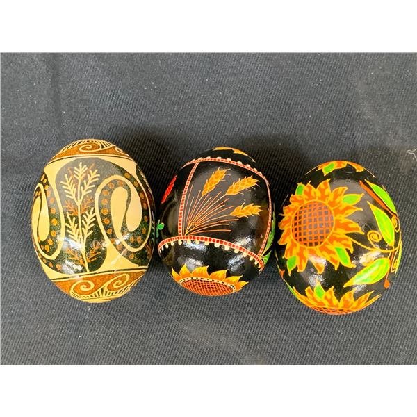 Lot of 3 Ukrainian Easter Egg / Pysanky Hand Painted Holiday Decorations