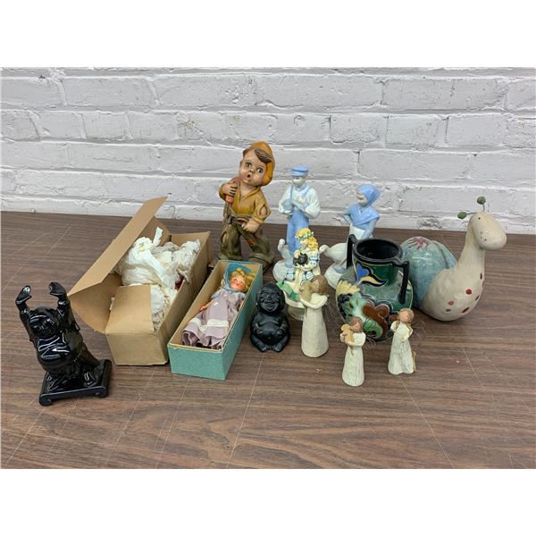 13 Trinkets Ceramic Figurines, Vase, Snail, Santa