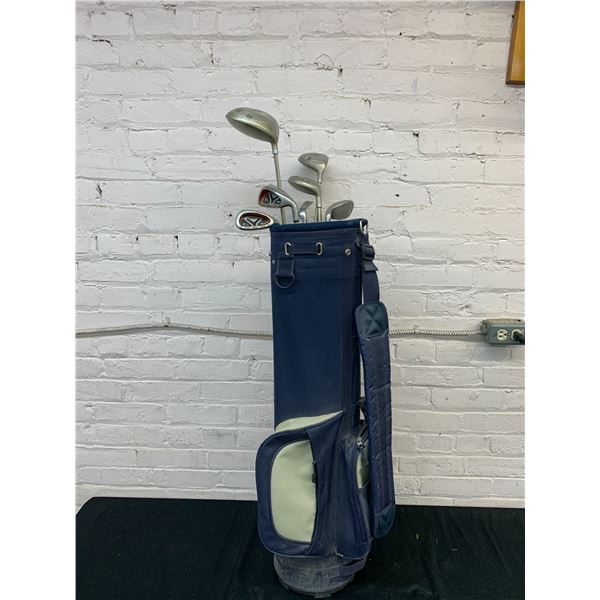 Set of Right Handed Golf Clubs in Bag