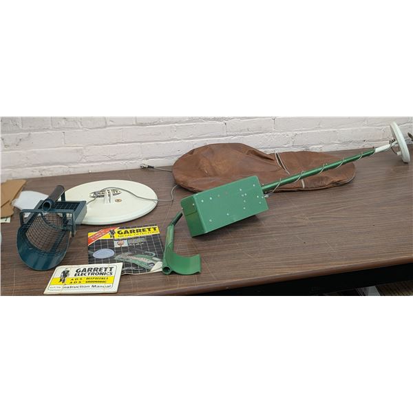 Garrett Electronics - ADS Metal Detector w/ Bag of Accessories