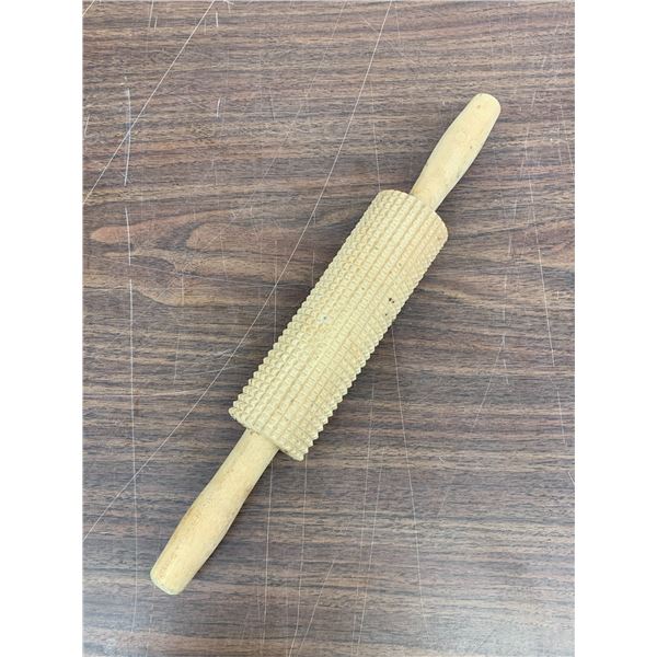 Vintage Antique Deep Notched Wooden Rolling Pin