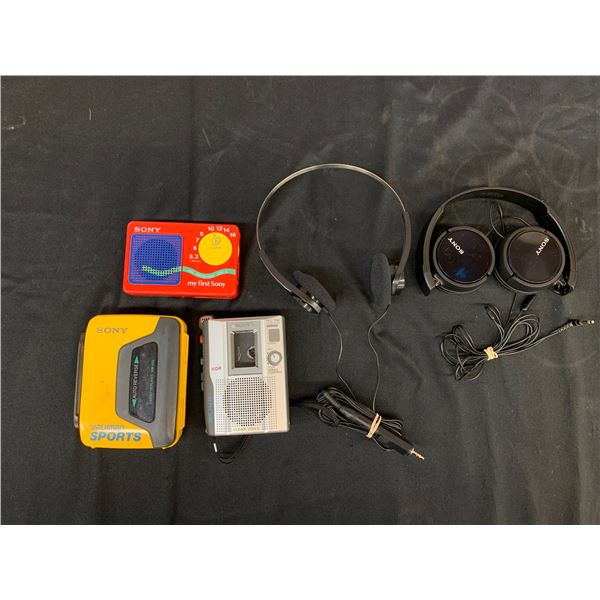 5pcs 3 SONY Walkmans and 2 Pairs of Headphones