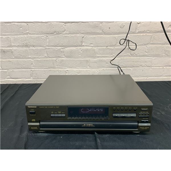Technics 5 Disc DVD Compact Changer SL-PD687