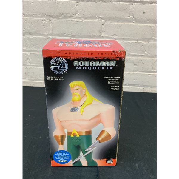 Aquaman 9" DC Direct Maquette Statue Figurine Justice League, Unopened