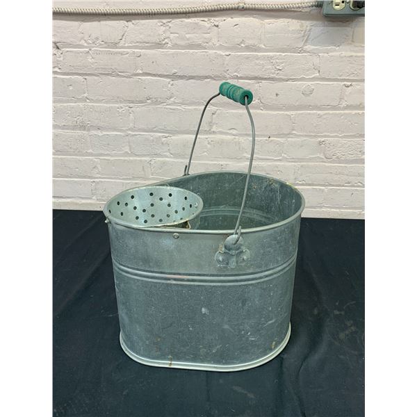 Stainless Steel Straining Bucket