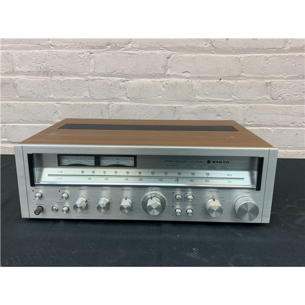 SANYO Stereo Receiver JCX-2300K *works