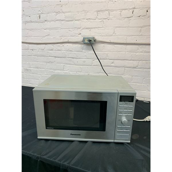 Panasonic Microwave *appears to work* NN-SD6715